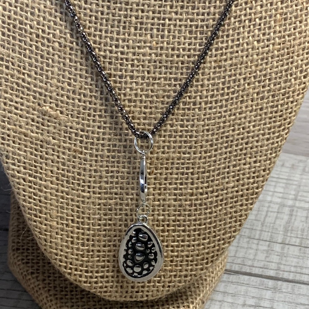 Mixed Metal Pebbled Teardrop Pendant Necklace Gunmetal Popcorn Chain 26 Inch